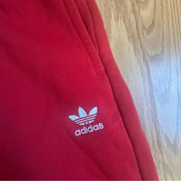 Men’s Adidas Red Jogger Pants SMALL - Picture 2 of 4